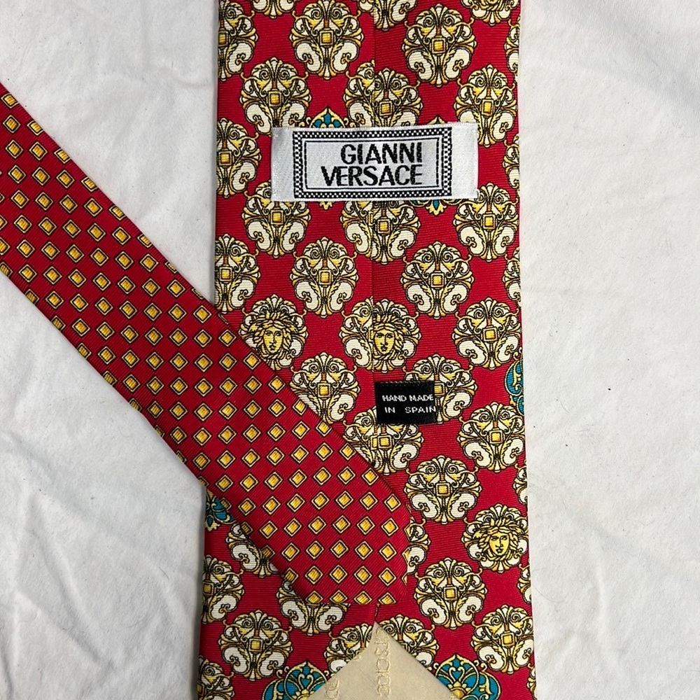 Classic Versace Silk Red Background Medusa Head T… - image 4